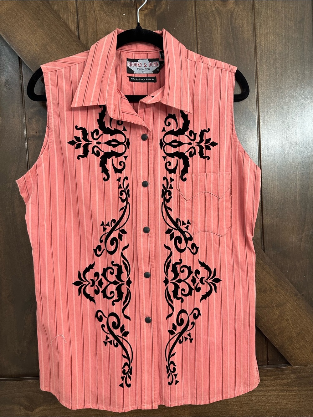 Brooks & Dunn Coral Pink Sleeveless Button-Front Shirt with Black Embroidery